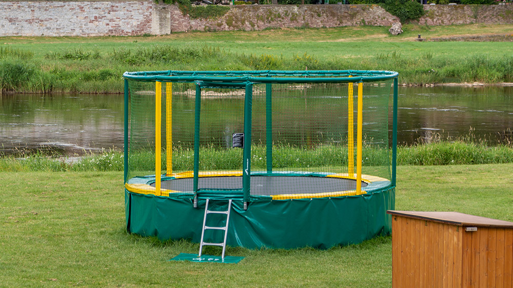 Kinder Trampolin in Grohnde an der Weser